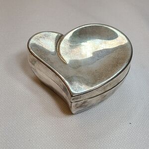 Vintage silver plate heart shaped stylized velvet lined trinket box.  Tarnished.